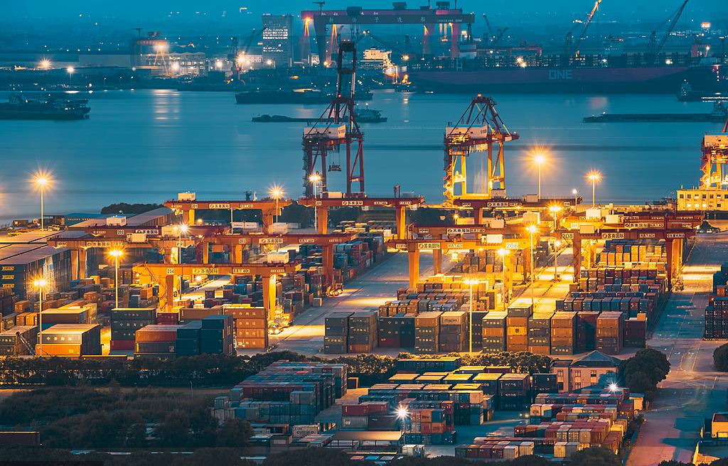 视觉智能预警系统,港口大型设备,港口,智能分析,港口装卸作业,精细化监管